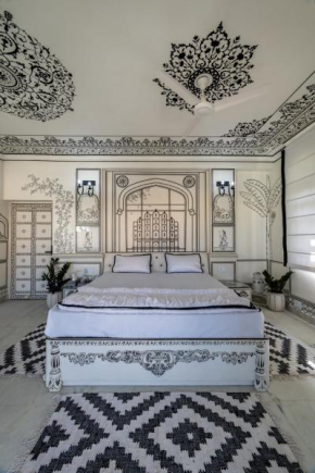 Lalluji Luxe